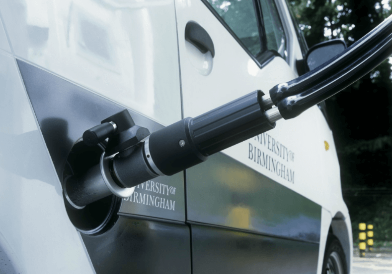 日本轉戰氫能源：為什么大家都在開發電動汽車，日本卻在做不同的事情？