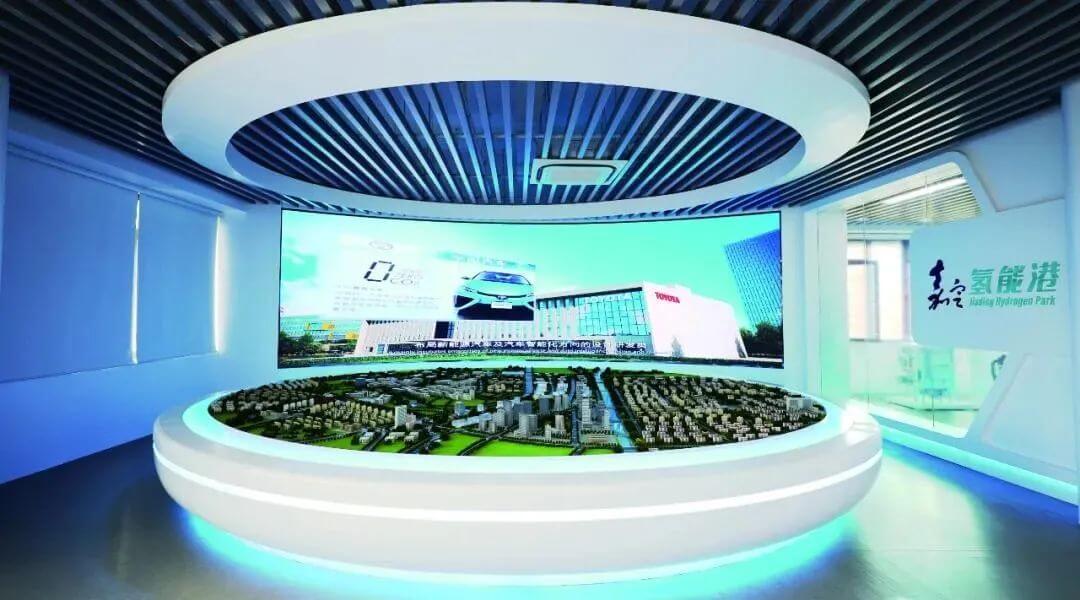 嘉定工業布局的另一部分:上海首個氫能及燃料電池試驗基地的建成,進一步提升了氫能港的產業集聚程度 嘉定工業布局的另一部分:上海首個氫能及燃料電池試驗基地的建成,進一步提升了氫能港的產業集聚程度