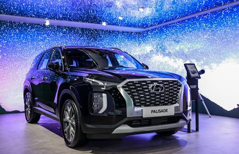 現(xiàn)代汽車“氫+電”前瞻技術(shù)及產(chǎn)品亮相進(jìn)博會.jpg 現(xiàn)代汽車“氫+電”前瞻技術(shù)及產(chǎn)品亮相進(jìn)博會.jpg