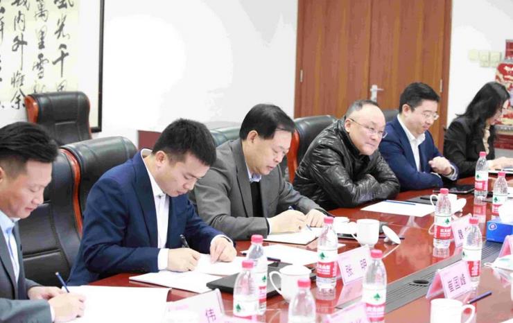 大慶市領導赴氫促會調研,與產業鏈龍頭企業代表座談交流.jpg 大慶市領導赴氫促會調研,與產業鏈龍頭企業代表座談交流.jpg