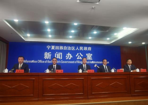 在《實施方案》的指導下,寧夏走出了綠能開發、綠氫生產、綠能轉型發展的道路.jpg 在《實施方案》的指導下,寧夏走出了綠能開發、綠氫生產、綠能轉型發展的道路.jpg