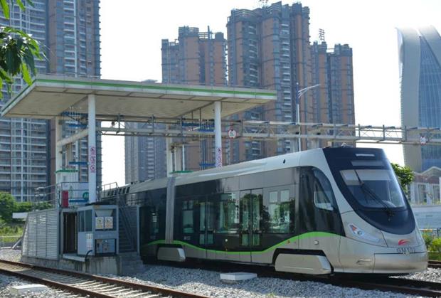 佛山市氫能源有軌電車(chē)進(jìn)站加氫 佛山市氫能源有軌電車(chē)進(jìn)站加氫