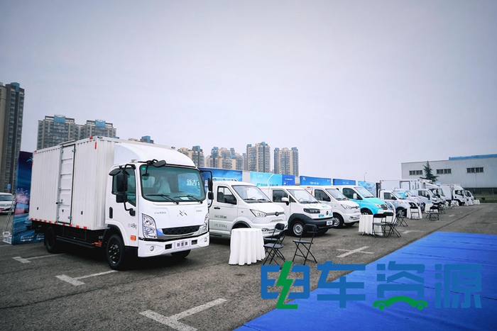 20 現(xiàn)場(chǎng)展車2_副本 700.jpg