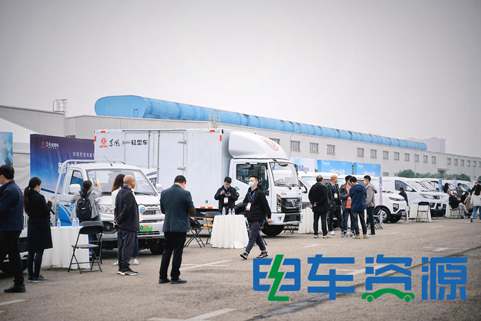 21 現(xiàn)場(chǎng)展車5_副本 700.jpg